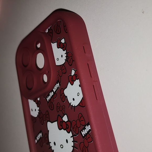 Brand new Apple IPhone 15 Pro Hello Kitty Silicone Phone case w. Wrist strap - Picture 9 of 10